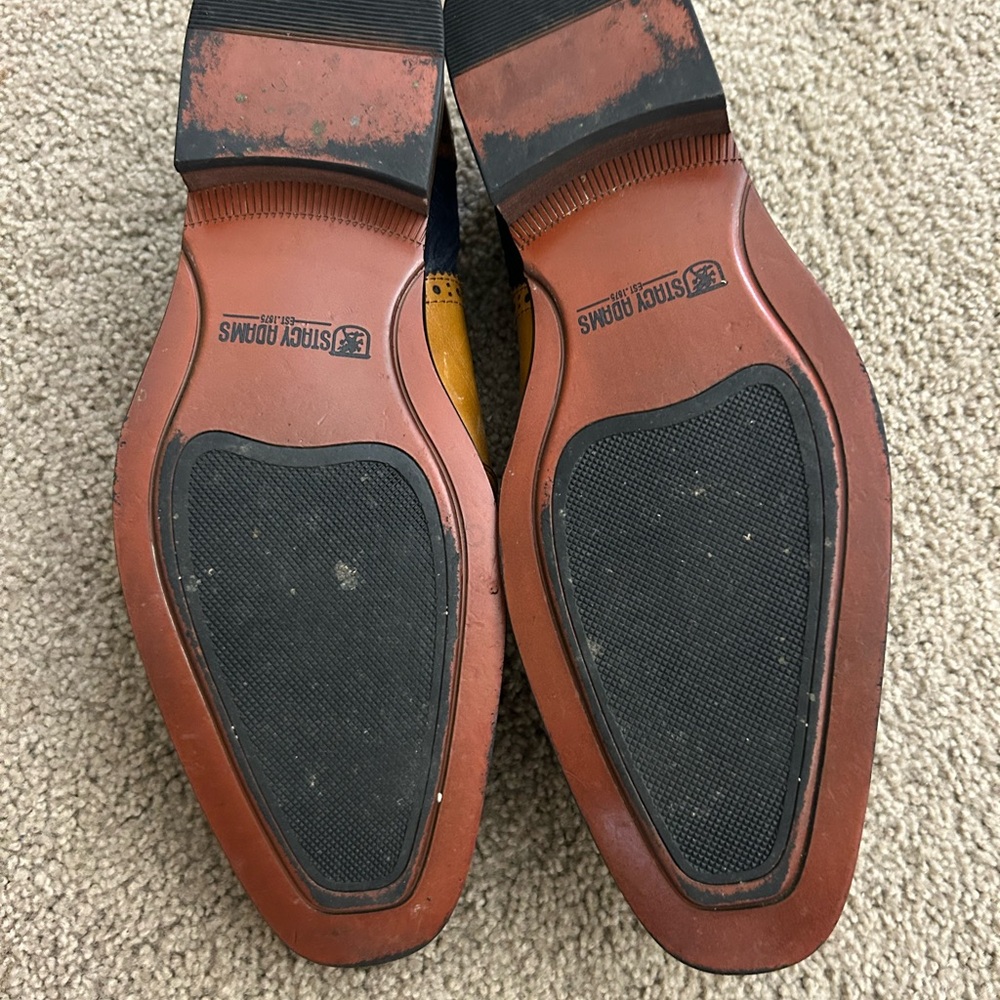 Stacy Adams Men's Tan and Black Oxford Shoes - Picture 6 of 6